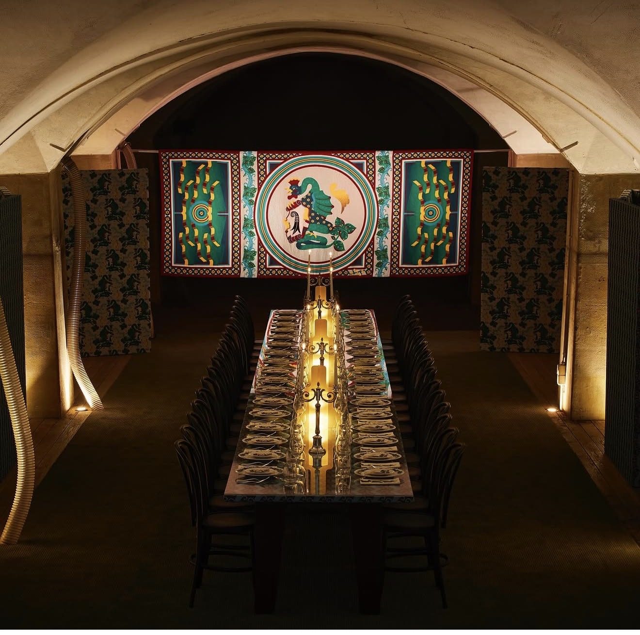 Sala heritage con arazzo